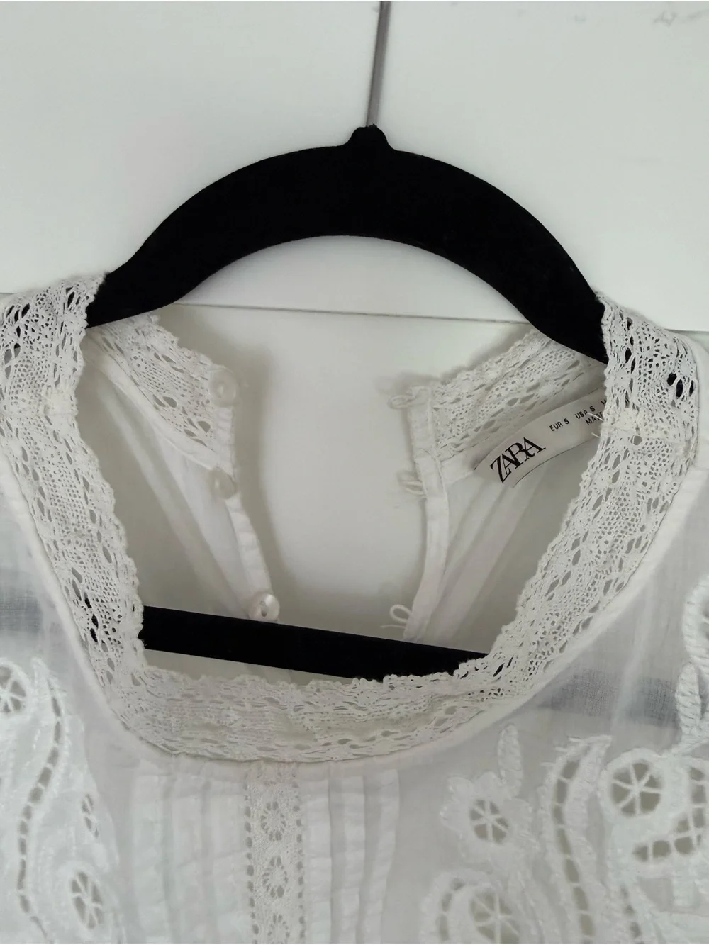 Zara White Lace-Trim Blouse